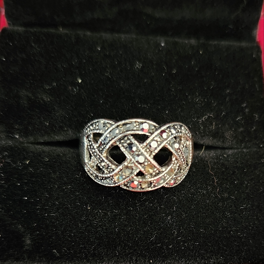Marcasite overlap Twist Ring
